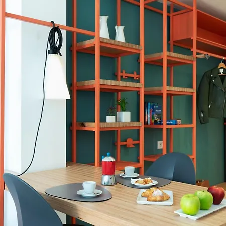 Hotel Piazza Bellini & 3*