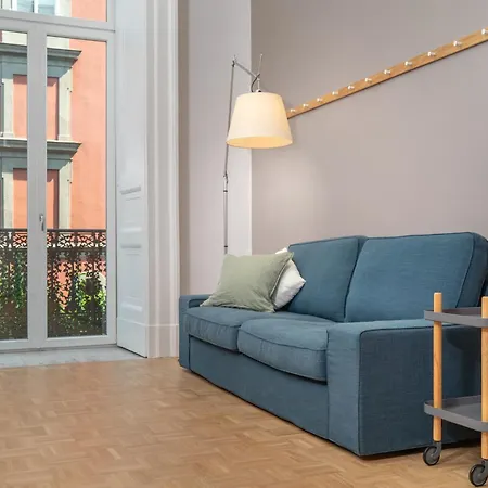 ホテル Piazza Bellini &