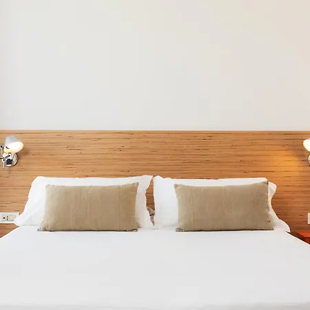 Piazza Bellini & 3* Nápoles