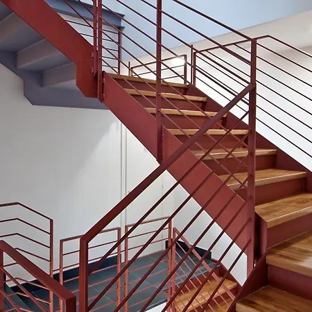 Piazza Bellini & Hotel