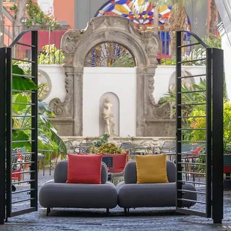 Piazza Bellini & 3* Nápoles