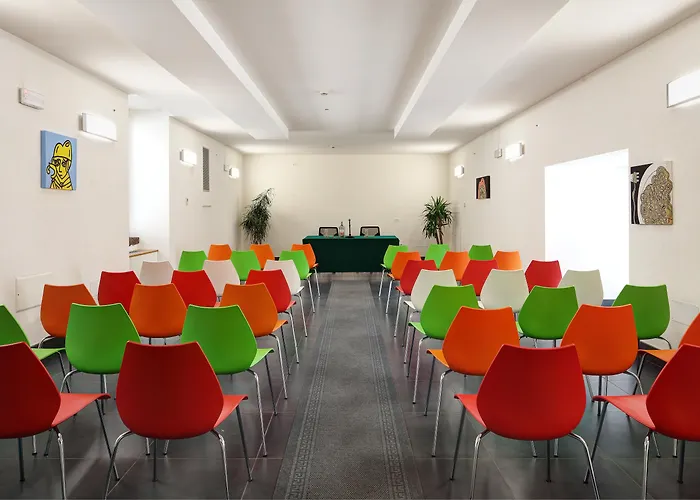 Piazza Bellini & Неаполь