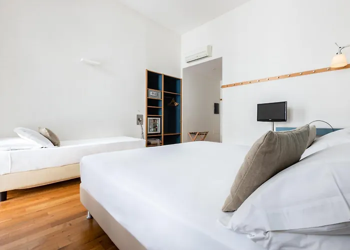 Piazza Bellini&apartments Hotel Napoli