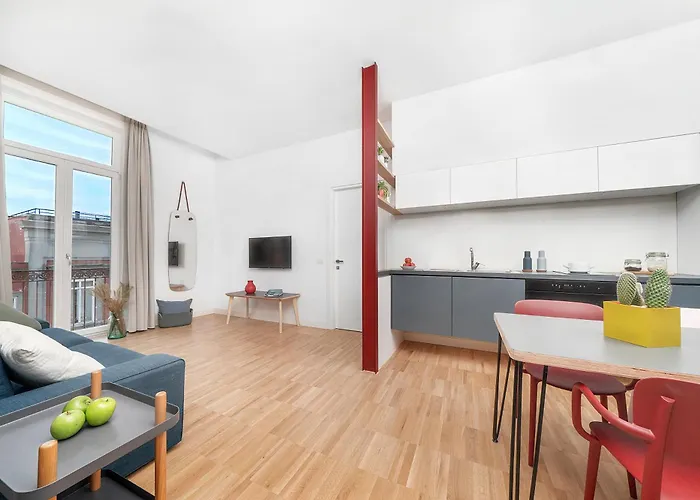 Piazza Bellini & 3* Neapol