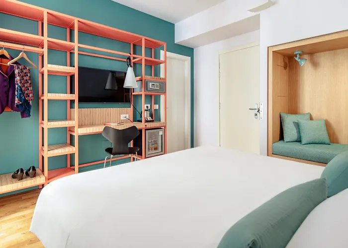 Piazza Bellini&apartments Hotel