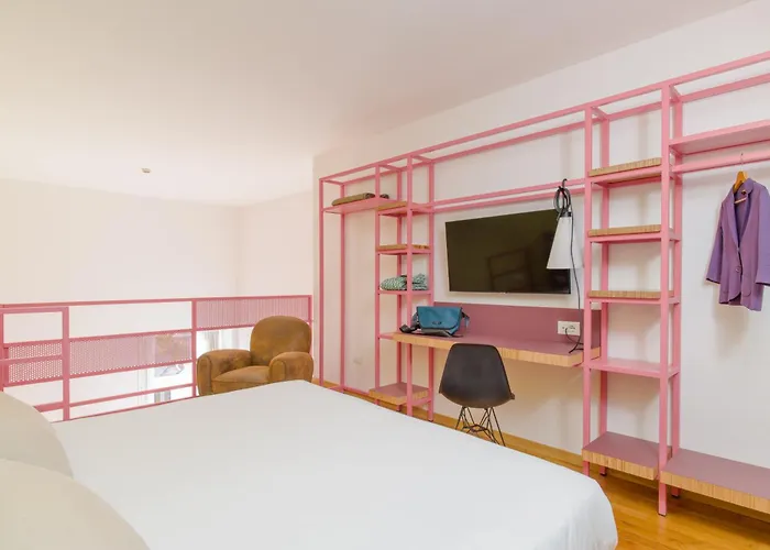 Piazza Bellini&apartments Napoli