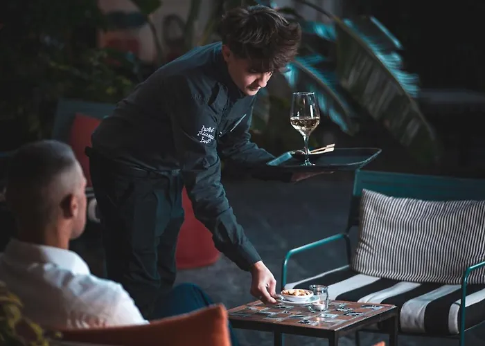 Hotel Piazza Bellini&apartments 3*