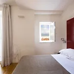 Piazza Bellini &